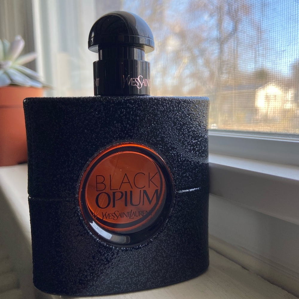 Yves St Laurent Black Opium